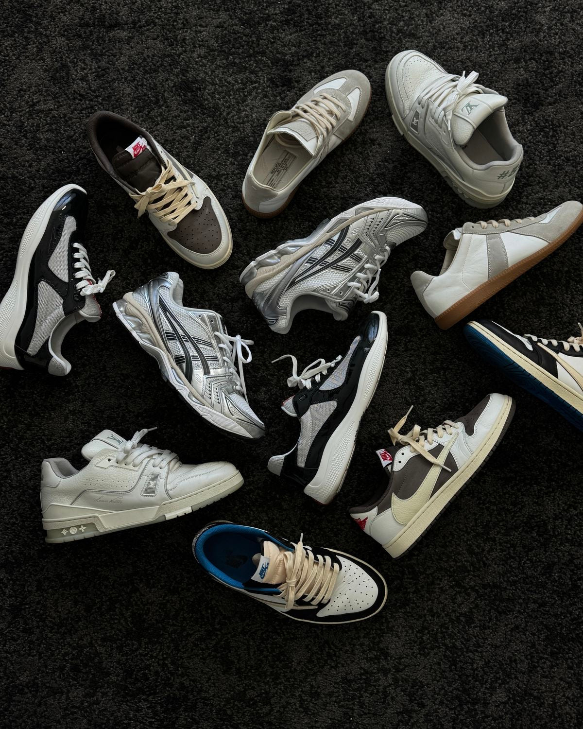 Sneakers