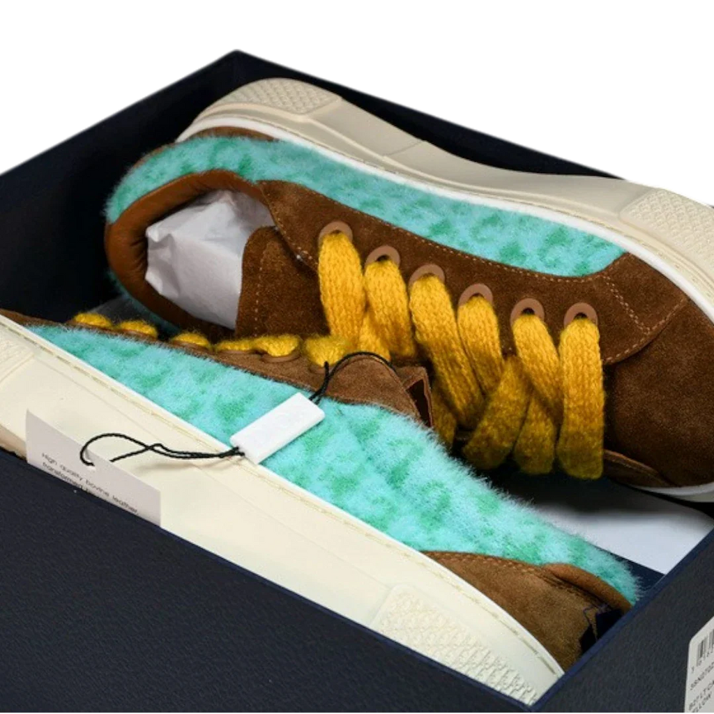 B33 'Turquoise Brown'