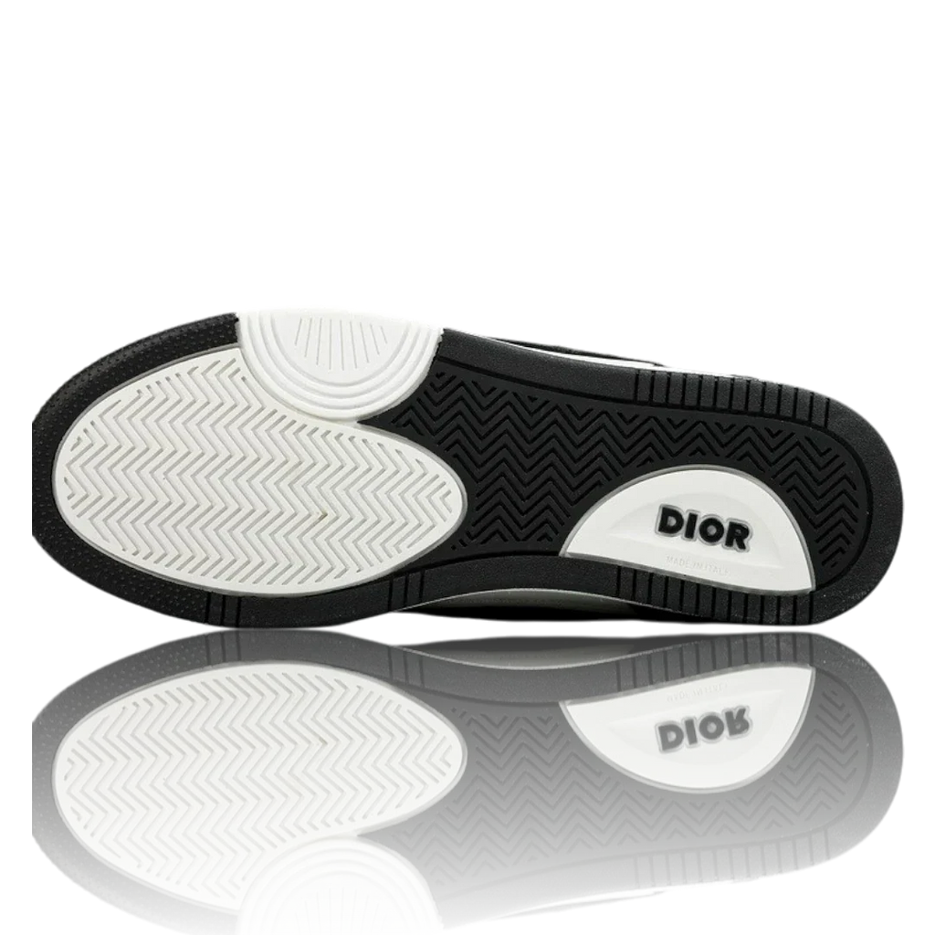 B57 Mid 'Oblique Black'