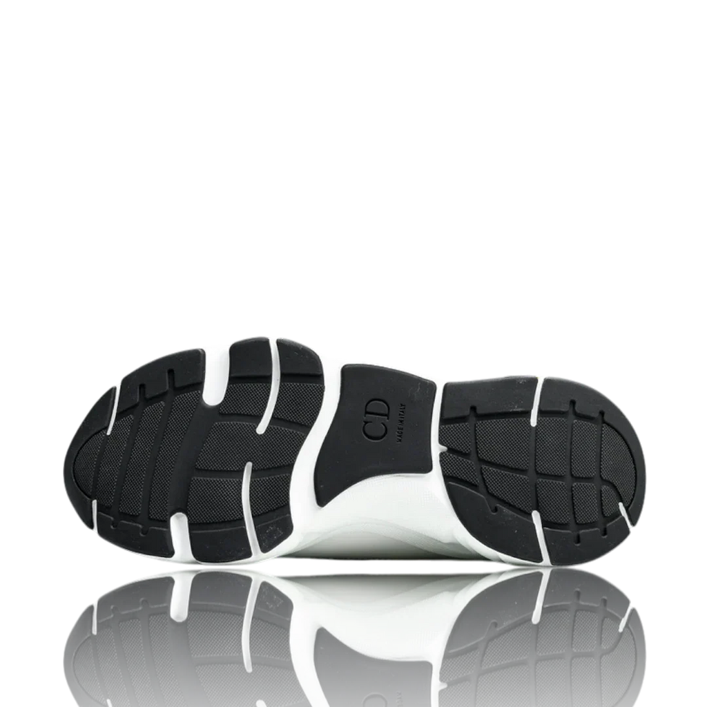 B22 'White Silver'