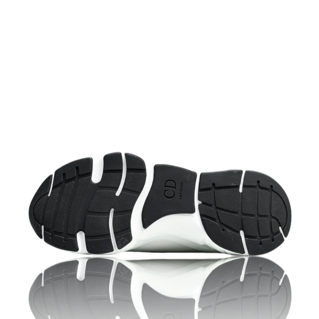 B22 'White Silver'