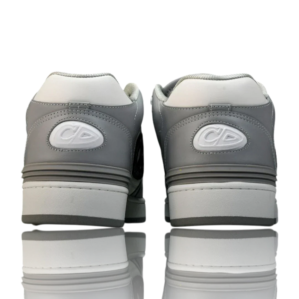 B57 Mid 'Oblique Grey'