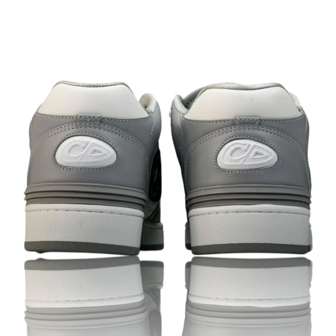B57 Mid 'Oblique Grey'