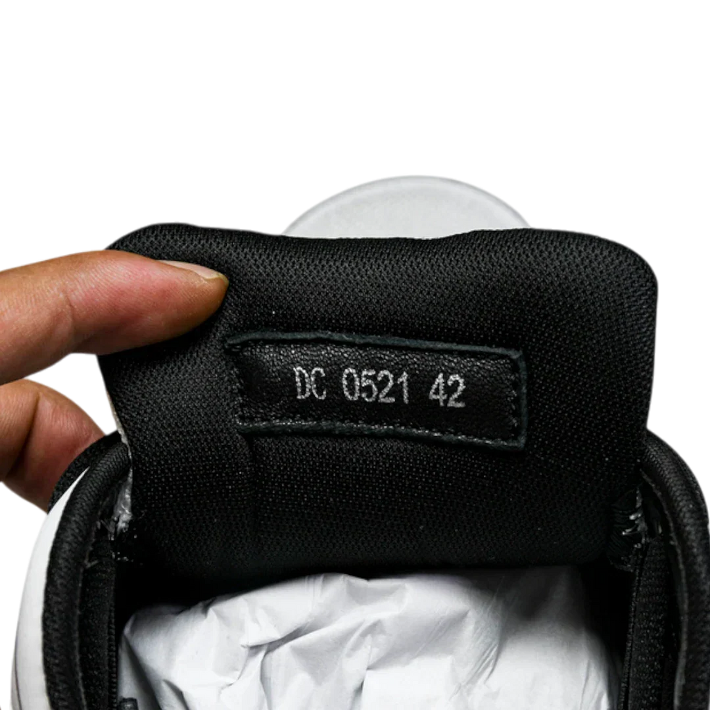 B30 Reflective 'White Black'