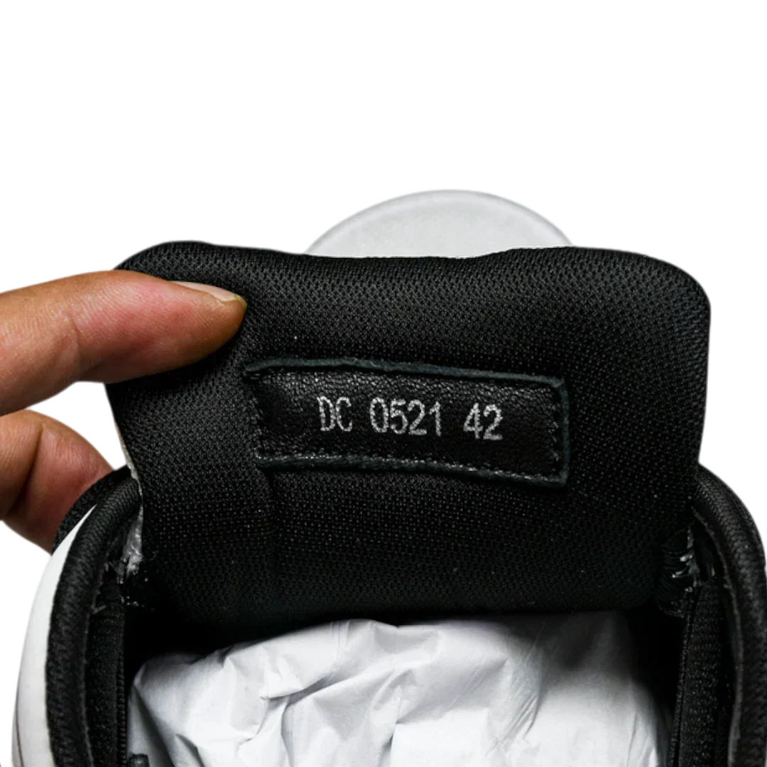 B30 Reflective 'White Black'