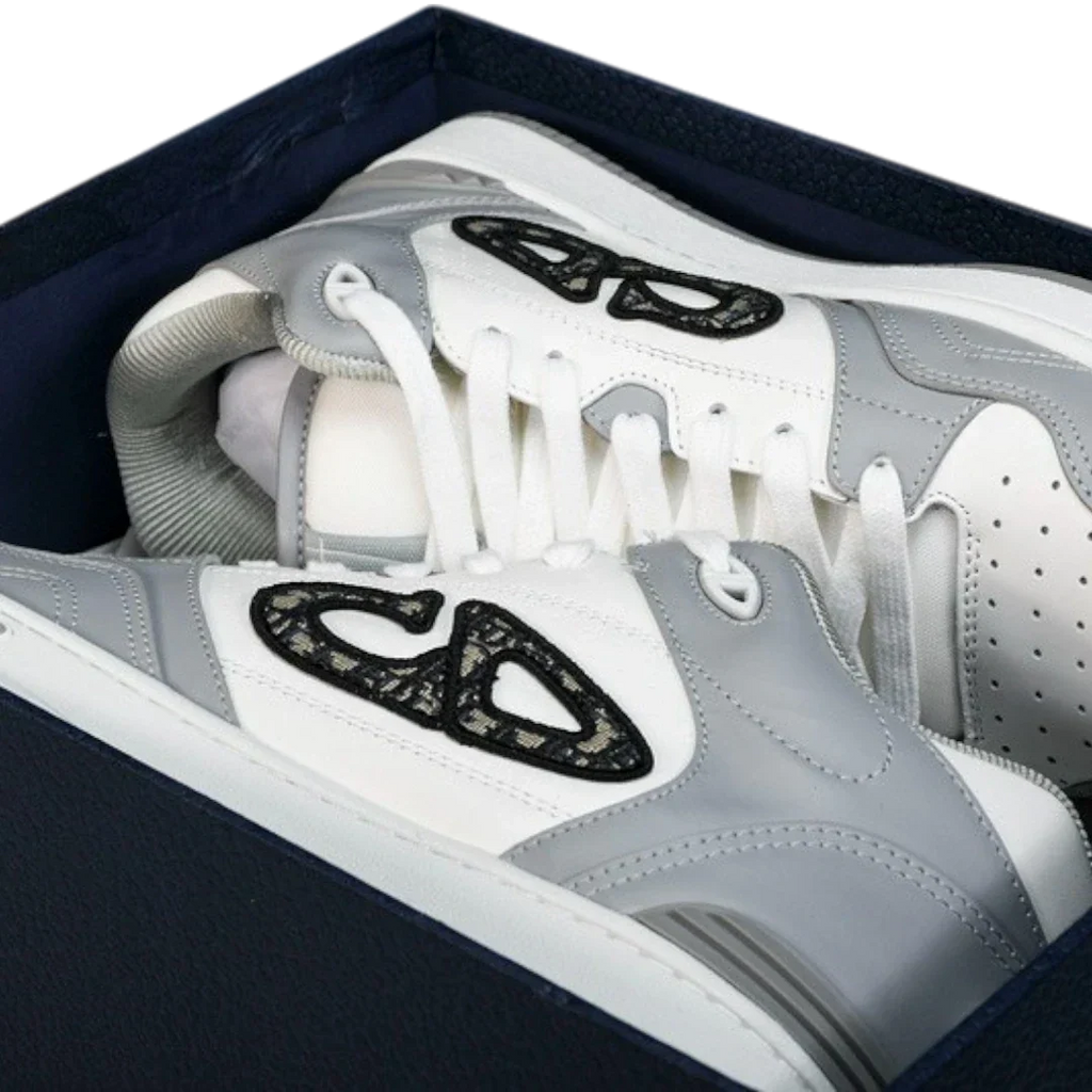 B57 Mid 'Oblique Grey'