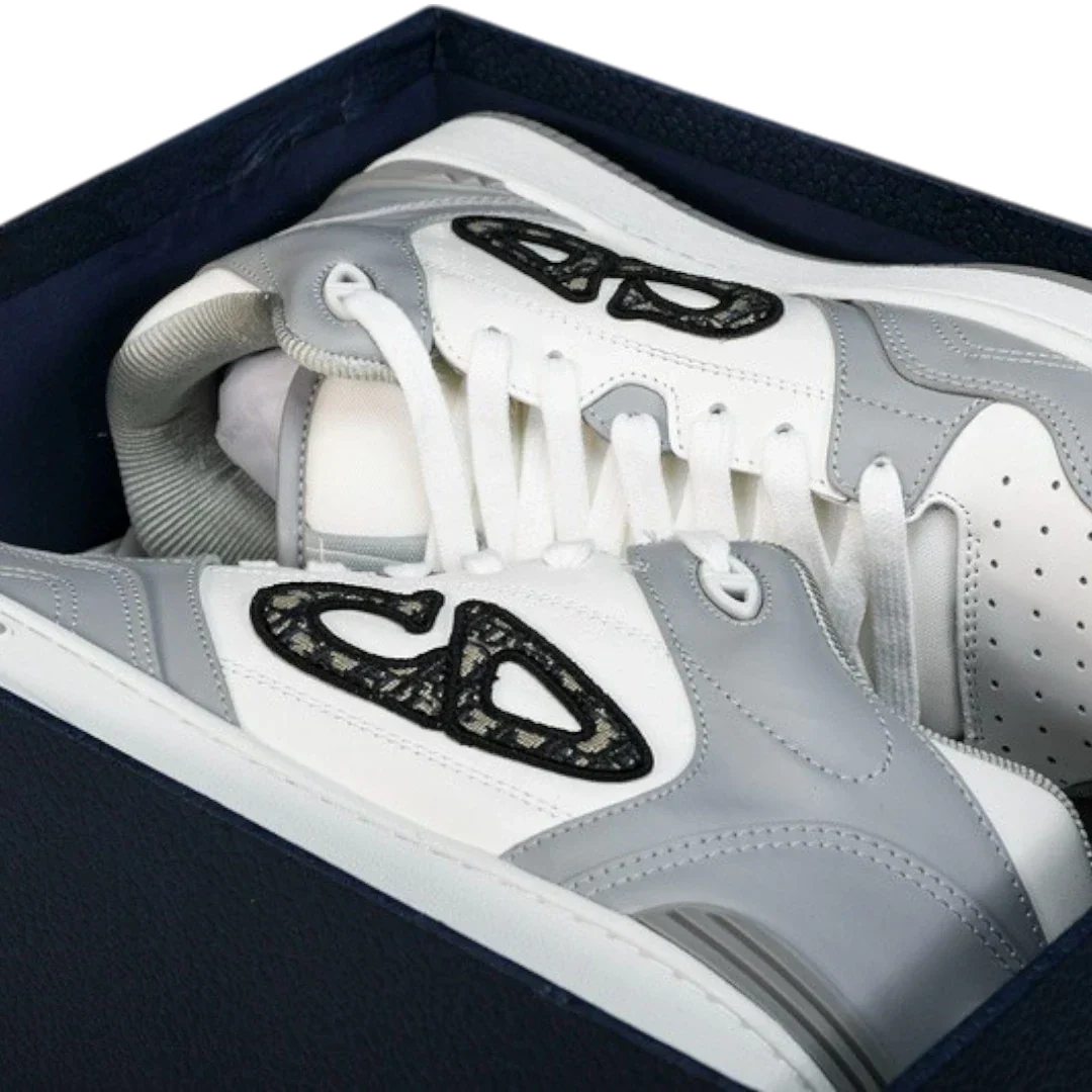 B57 Mid 'Oblique Grey'