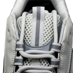 B22 'Triple Grey'