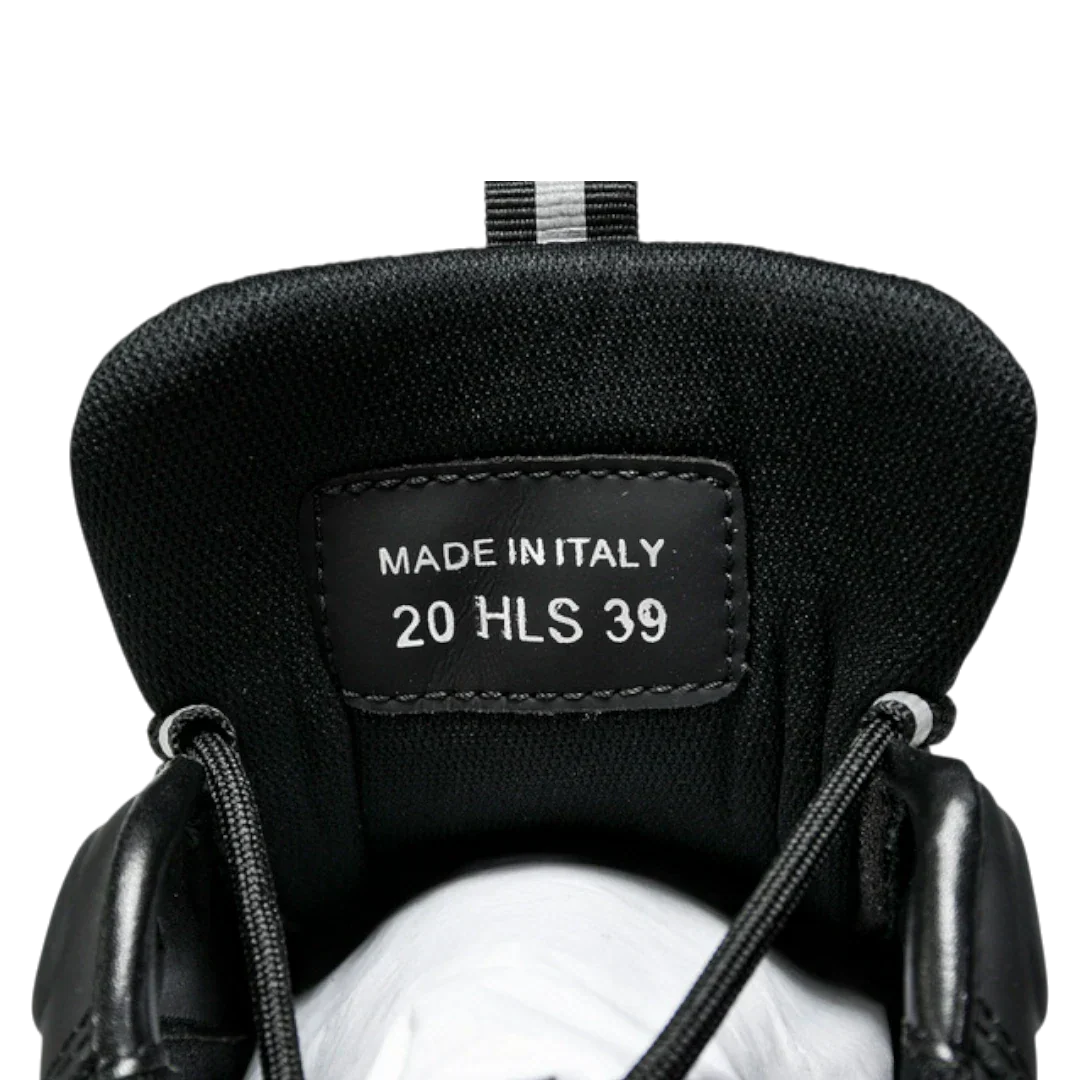 B22 'Black'