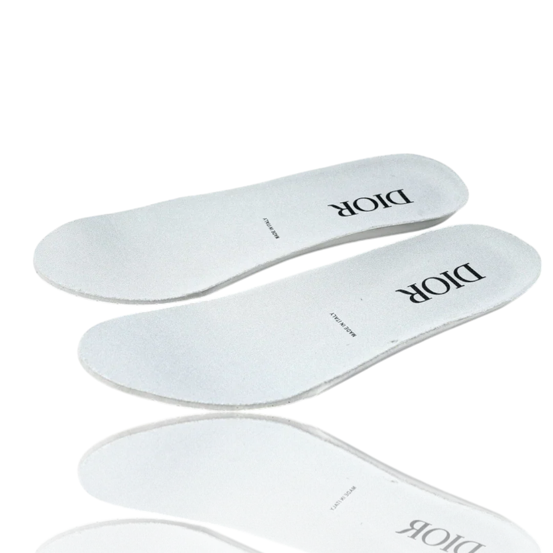 B22 'White Black'