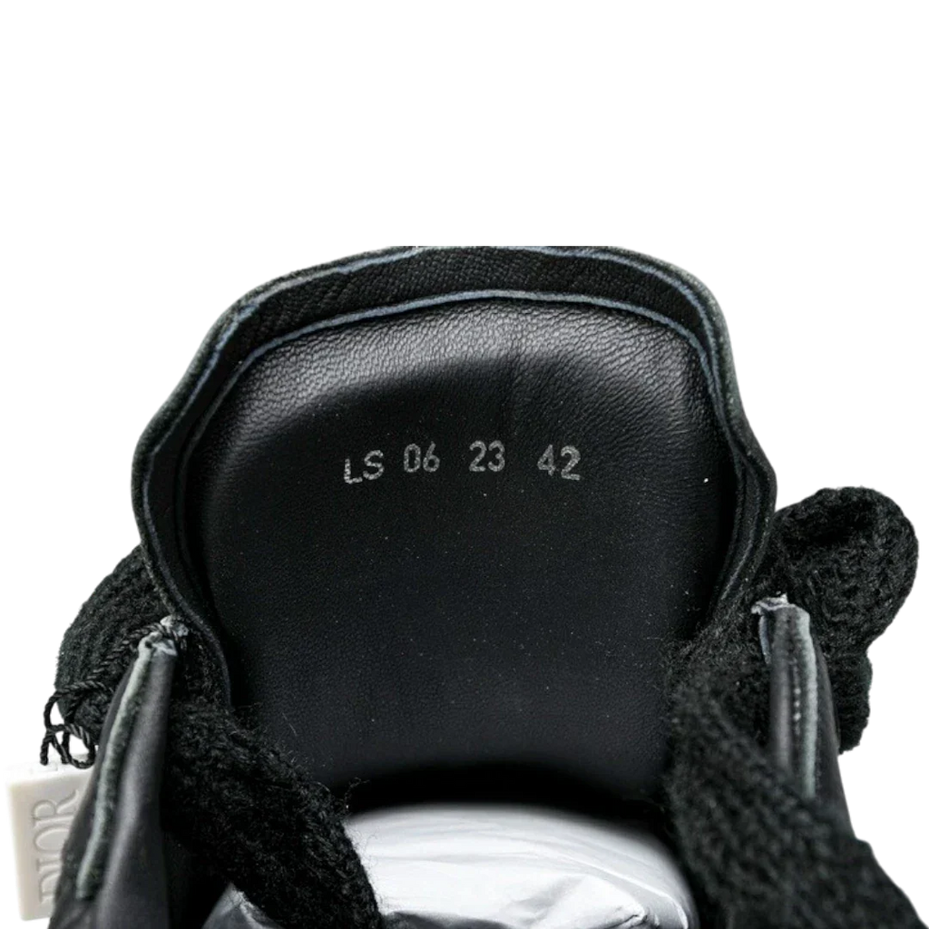 B33 Gravity Leather 'Oblique Triple Black'