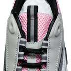 B22 'Pale Pink Grey'