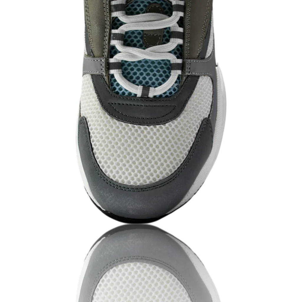 B22 'White Blue'