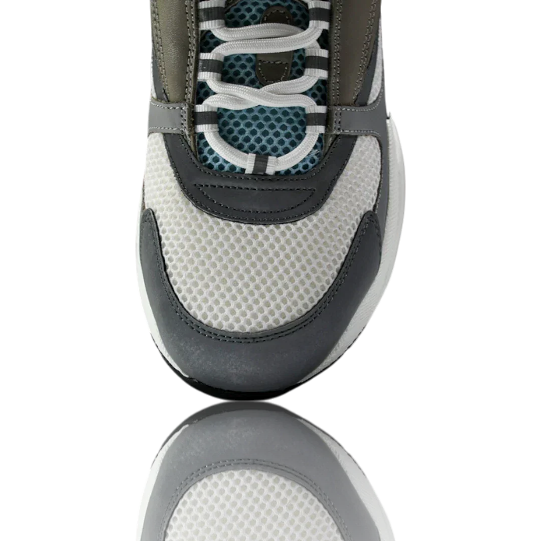 B22 'White Blue'