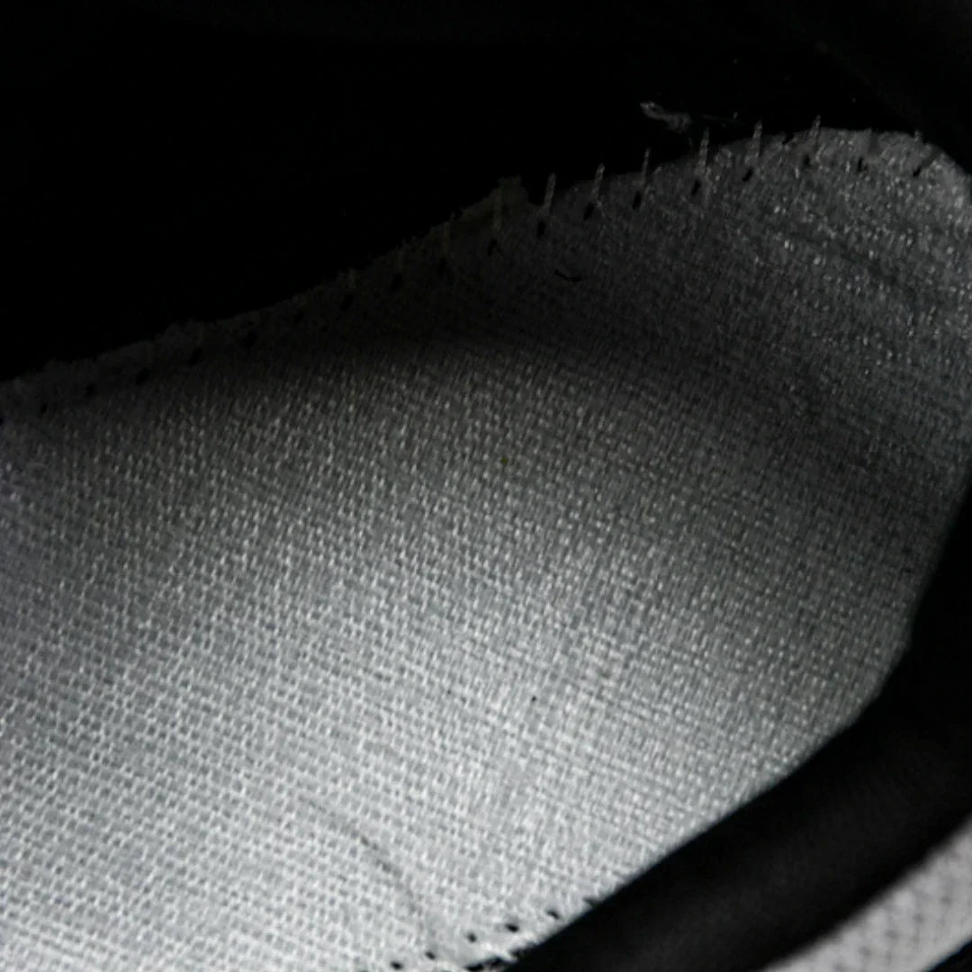 B30 Reflective 'White Black'