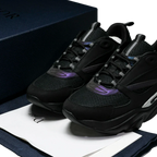 B22 'Reflective Black'