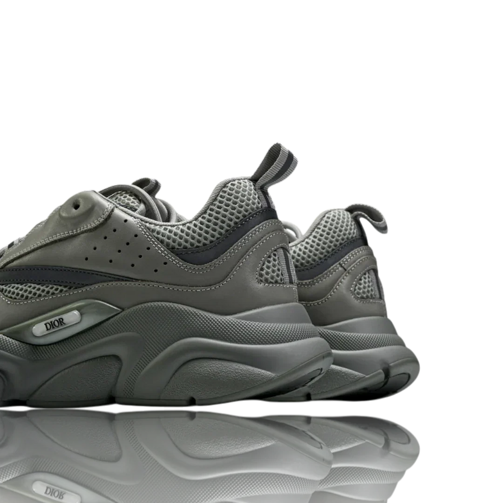 B22 'Triple Grey'