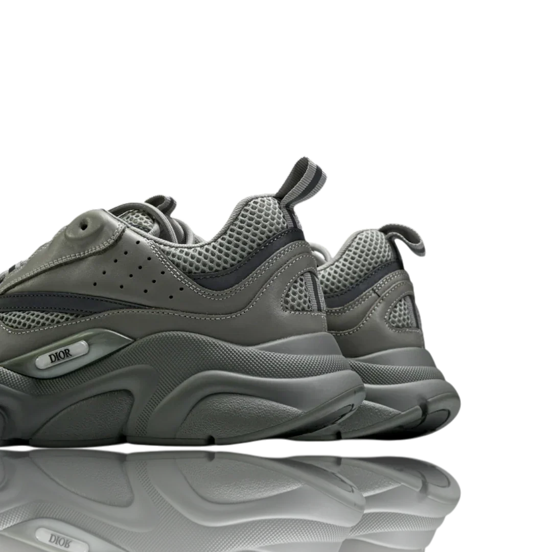 B22 'Triple Grey'