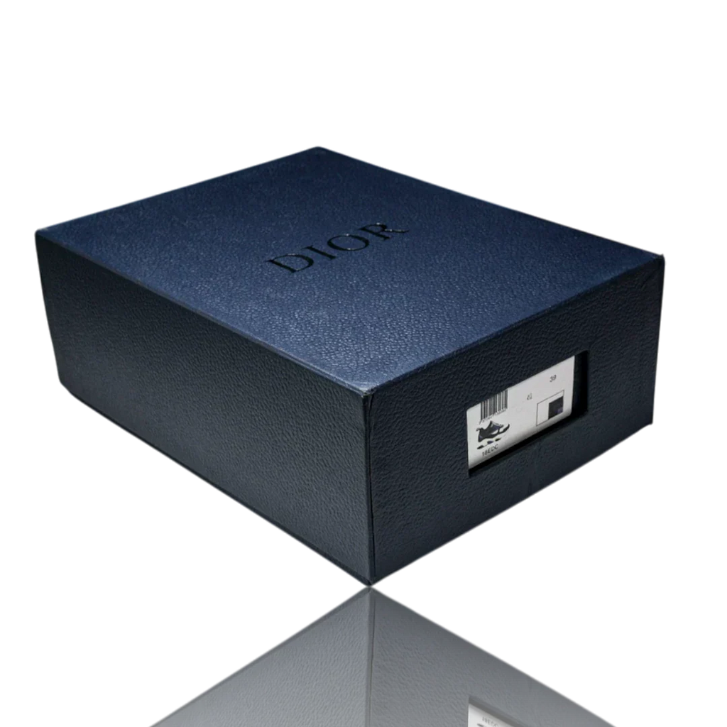 B22 'Blue Black'