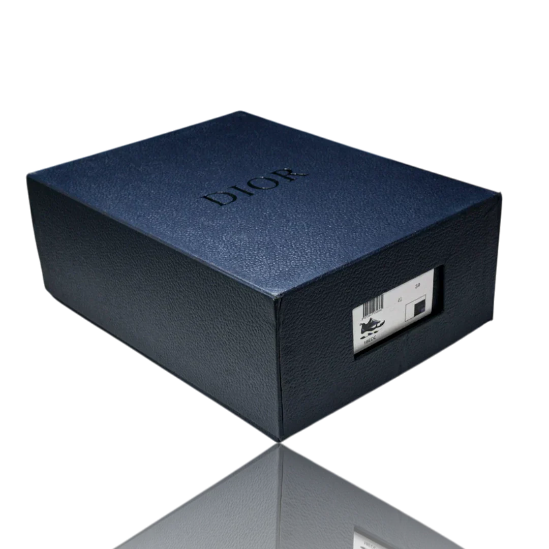 B22 'Blue Black'