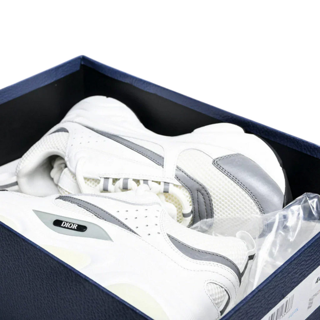 B22 'White Silver'