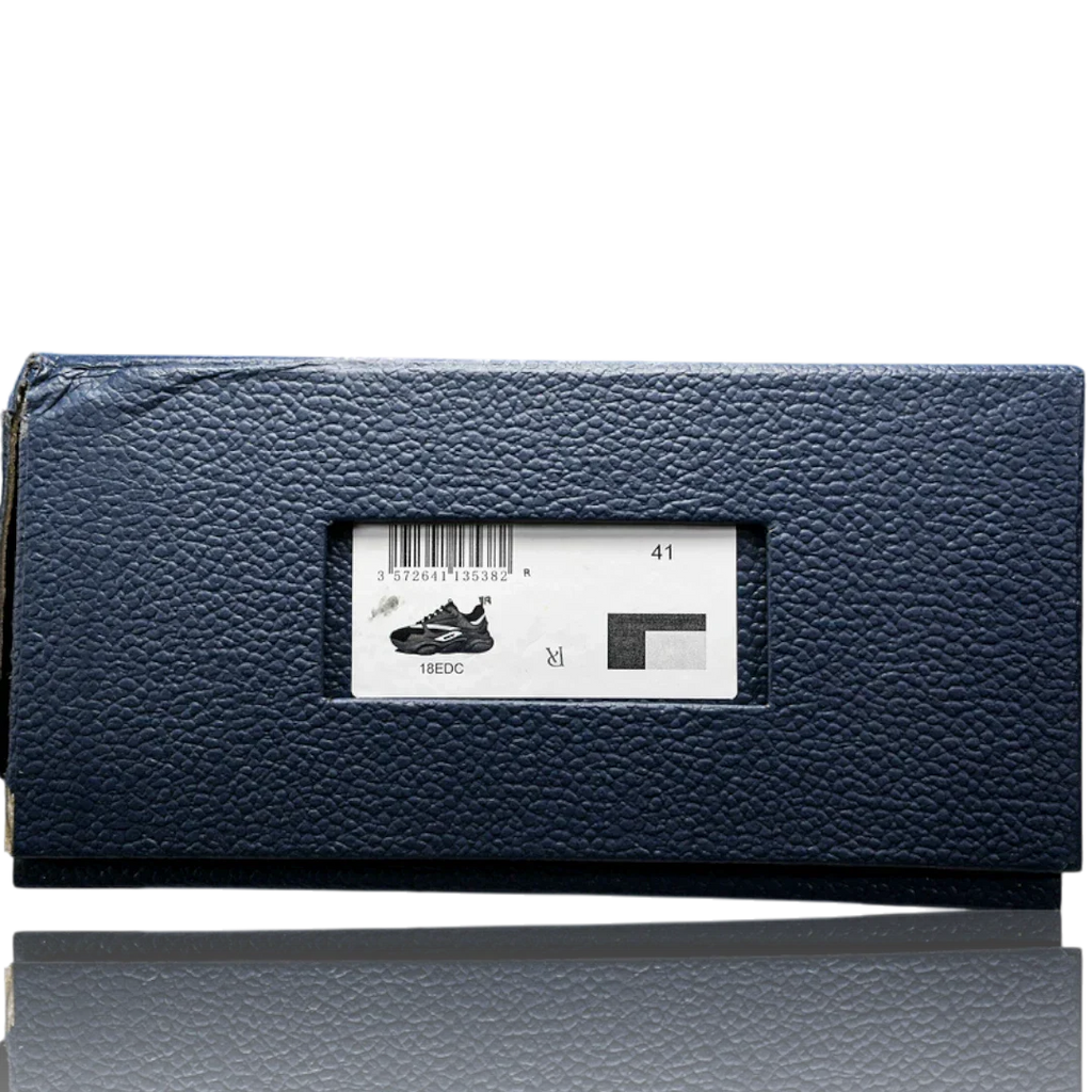 B22 'Black Silver'