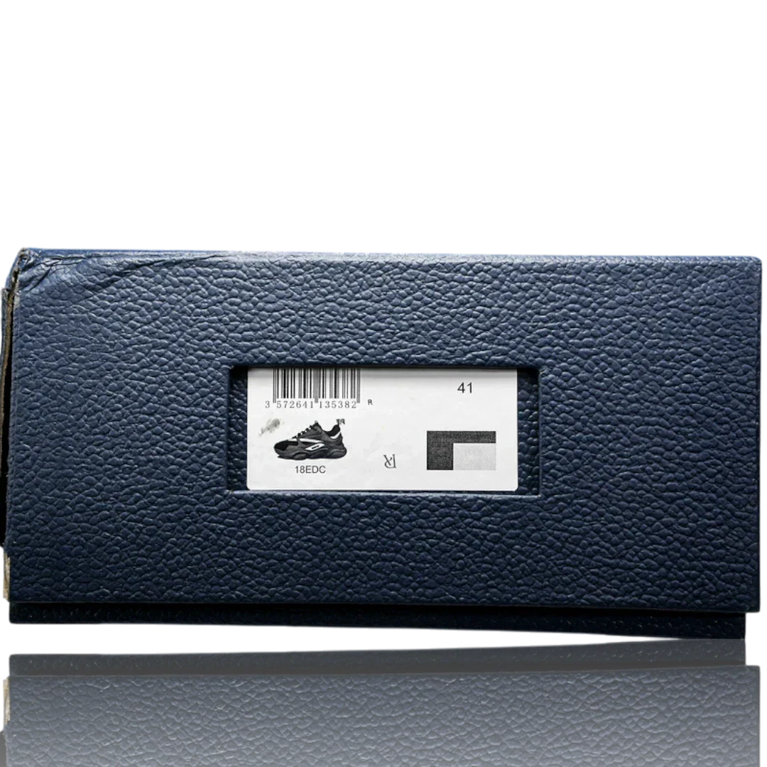 B22 'Black Silver'