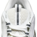 B22 'White Beige Silver'