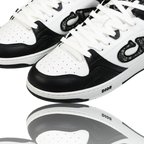 B57 Mid 'Oblique Black'