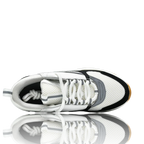 B22 'White Black'