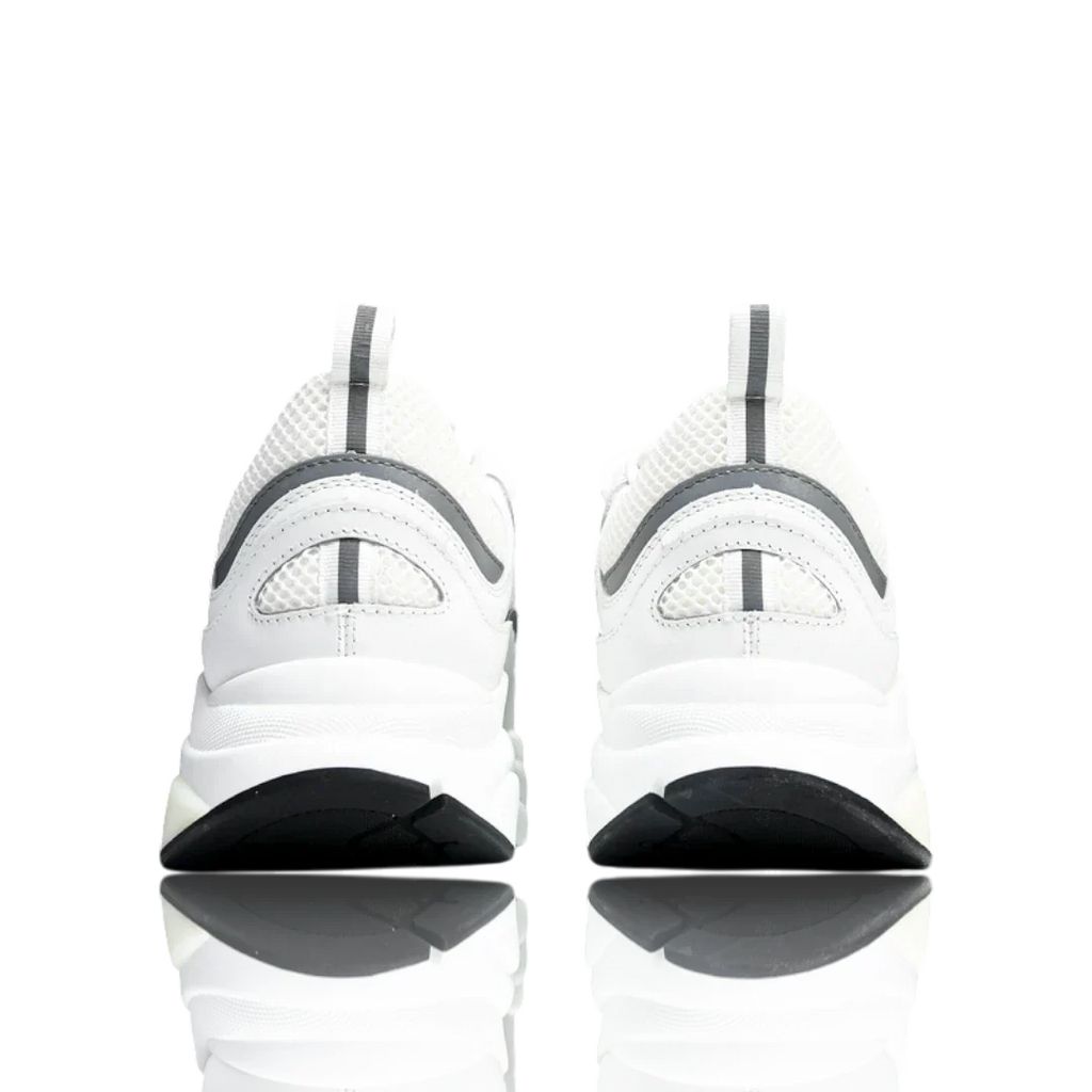 B22 'White Silver'