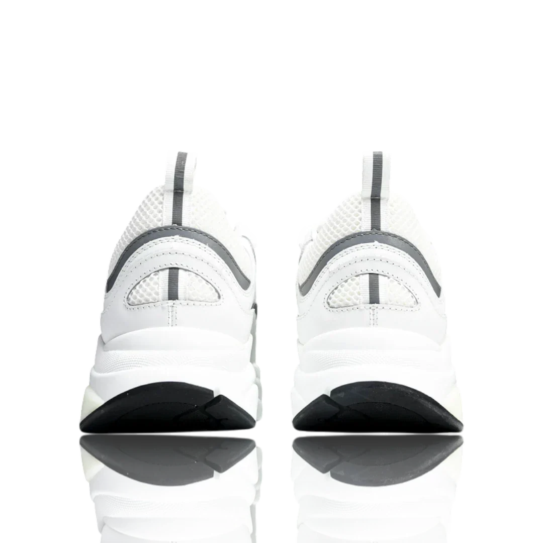 B22 'White Silver'