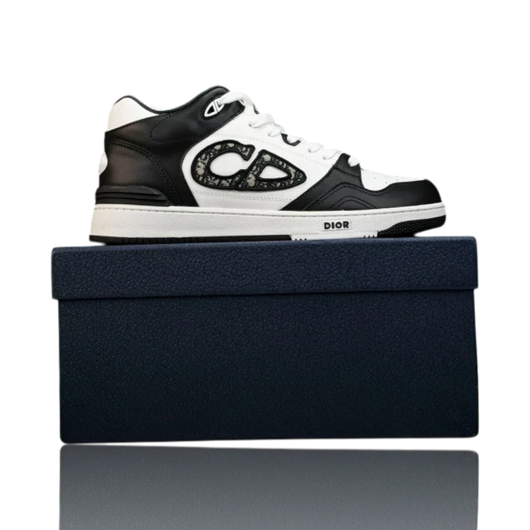 B57 Mid 'Oblique Black'
