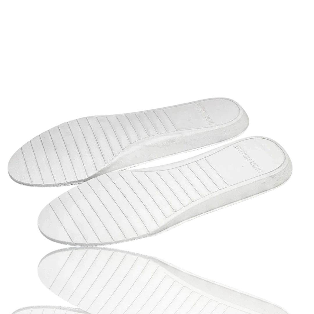 B22 'White Silver'