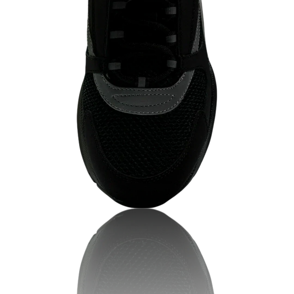 B22 'Black Silver'