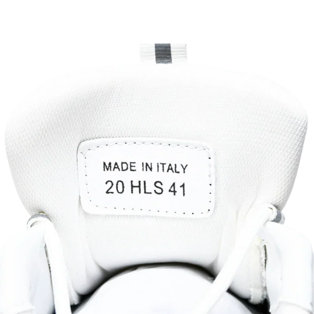 B22 'White Beige Silver'