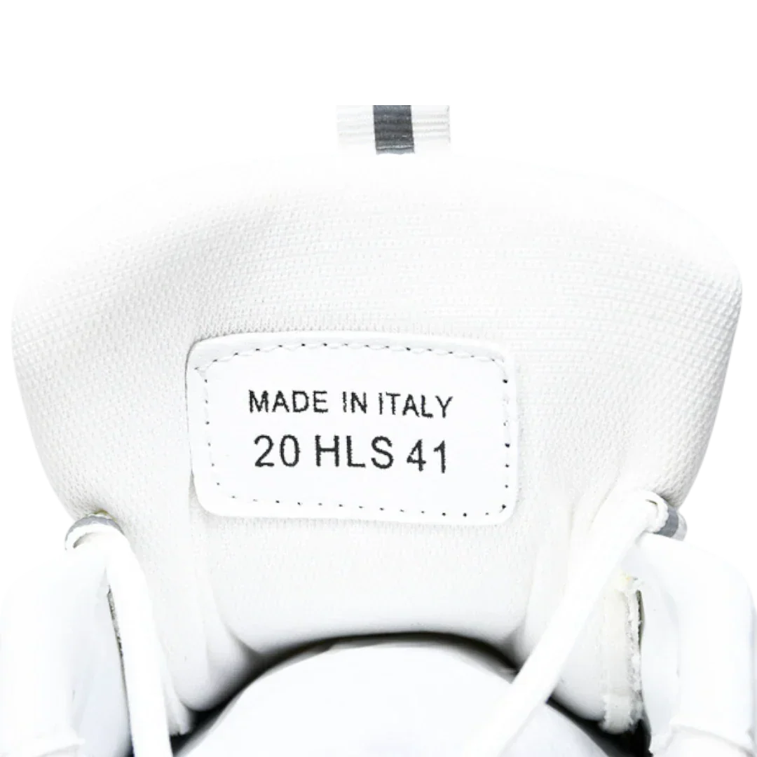 B22 'White Beige Silver'