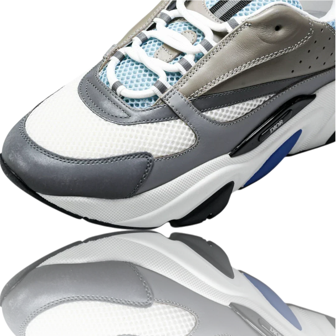 B22 'White Blue'