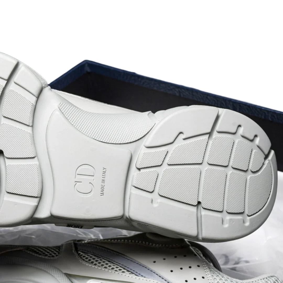 B22 'Triple Grey'