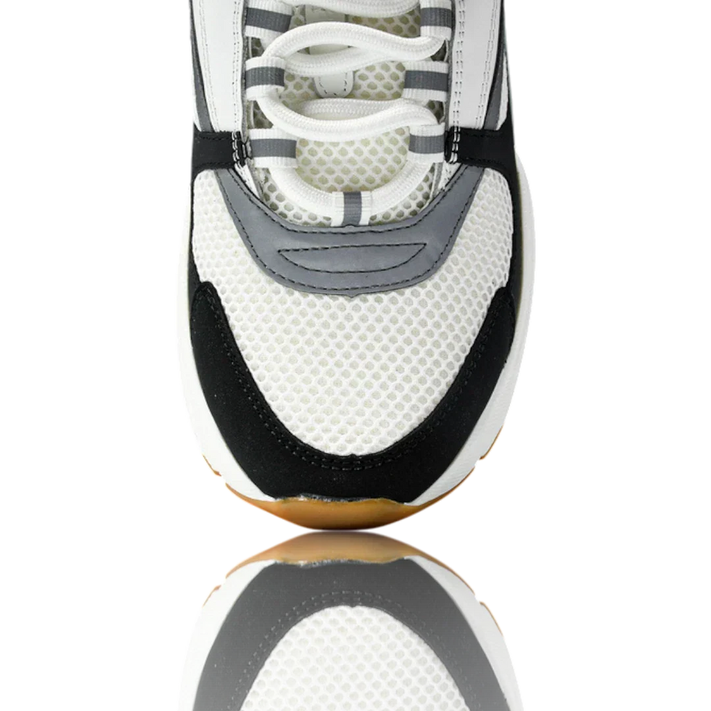 B22 'White Black'