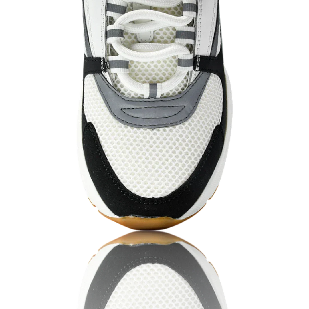 B22 'White Black'