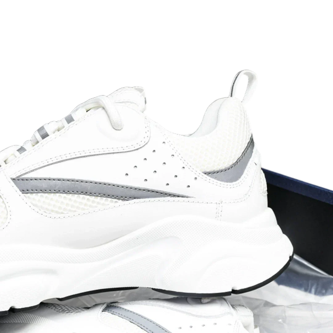 B22 'White Silver'
