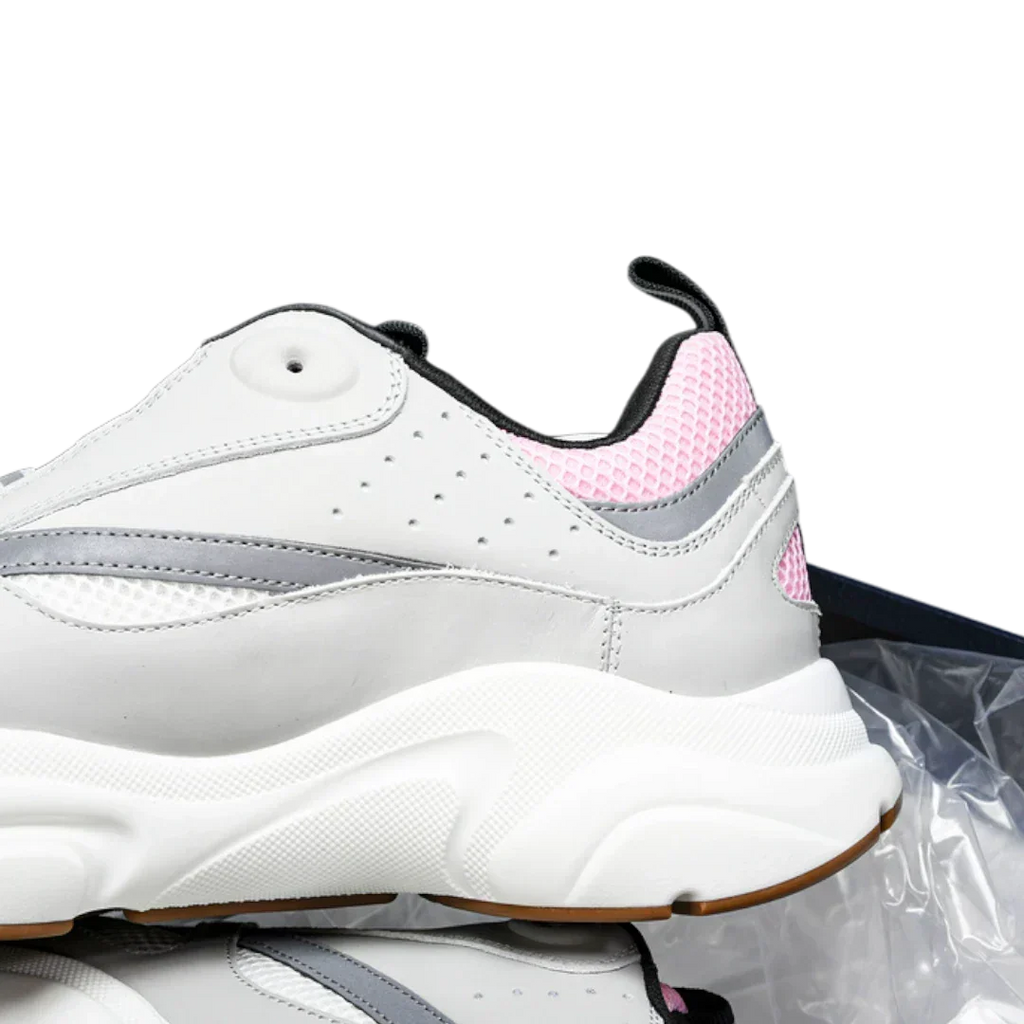 B22 'Pale Pink Grey'