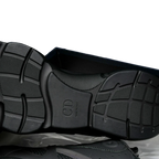 B22 'Reflective Black'