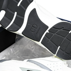 B22 'White Silver'