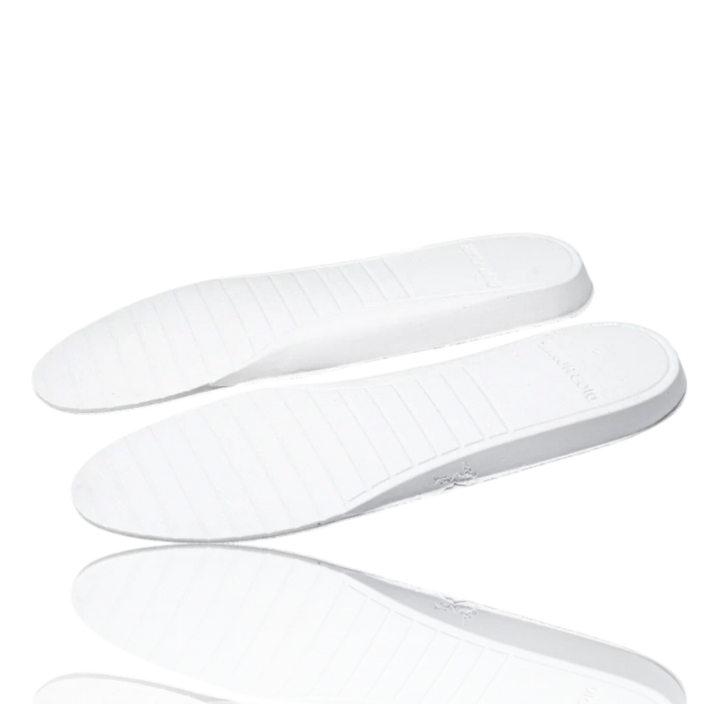 B22 'White Beige Silver'