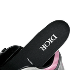 B22 'Pale Pink Grey'
