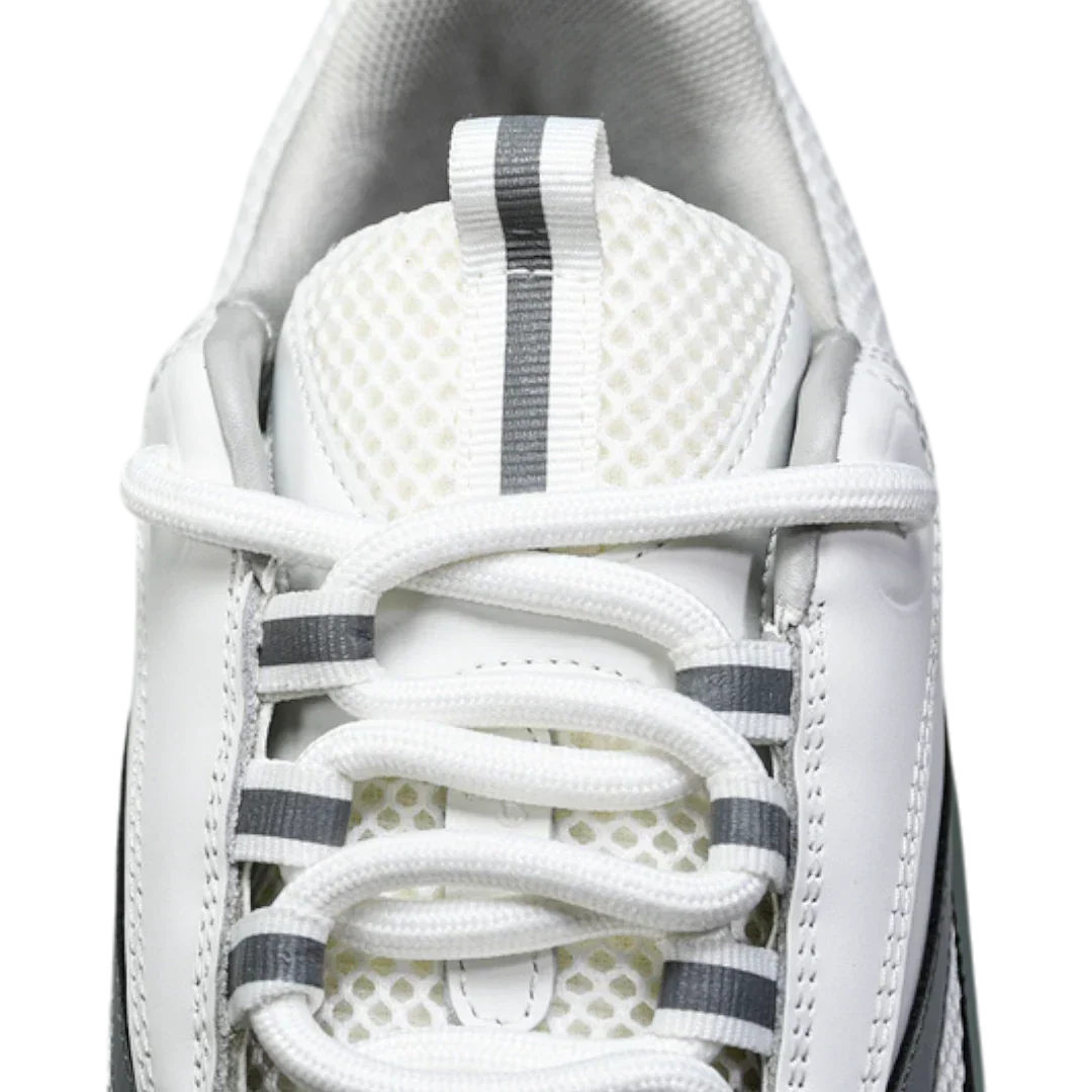 B22 'White Black'